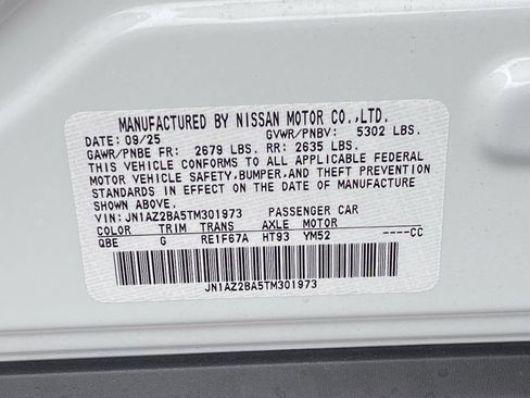 New 2026 Nissan Leaf w/ Illuminated Package FWD image 19