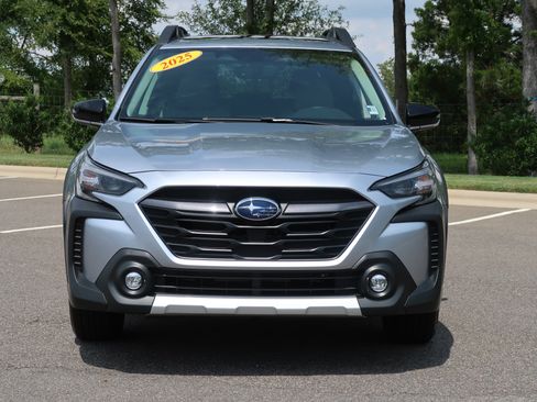 Used 2025 Subaru Outback Limited w/ Popular Package #2 AWD/4WD image 2