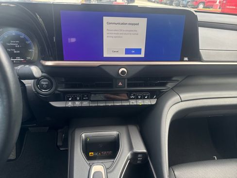 Certified 2023 Toyota Crown AWD/4WD image 27