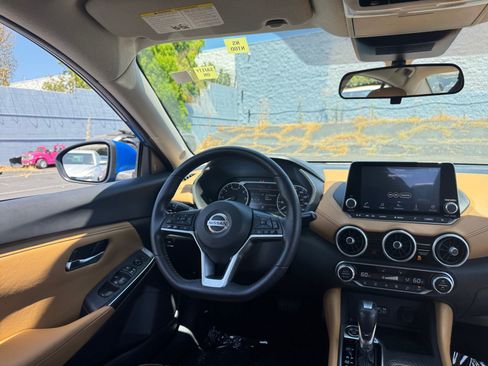 Used 2020 Nissan Sentra SV w/ SV Premium Package FWD image 21