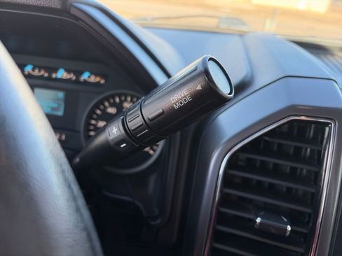 Used 2019 Ford F150 XLT image 31