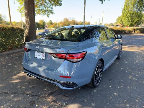 New 2025 Nissan Sentra SR image 6