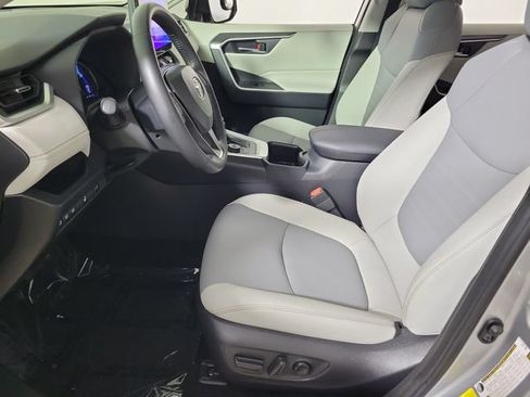 Used 2025 Toyota RAV4 XLE Premium w/ Weather Package AWD/4WD image 19