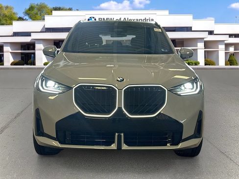 New 2026 BMW X3 xDrive30i w/ Premium Package AWD/4WD image 2