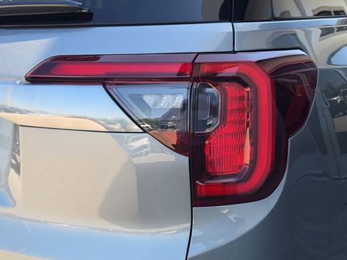 Certified 2023 GMC Acadia AT4 w/ Technology Package AWD/4WD image 8