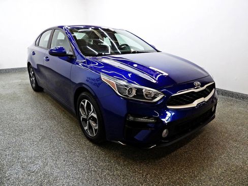 Used 2020 Kia Forte LXS FWD image 3