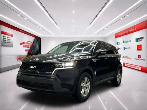 Used 2023 Kia Sorento LX FWD image 3