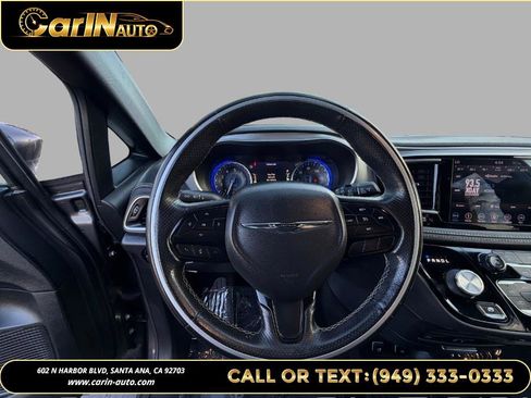 Used 2019 Chrysler Pacifica Limited w/ S Appearance Package image 21