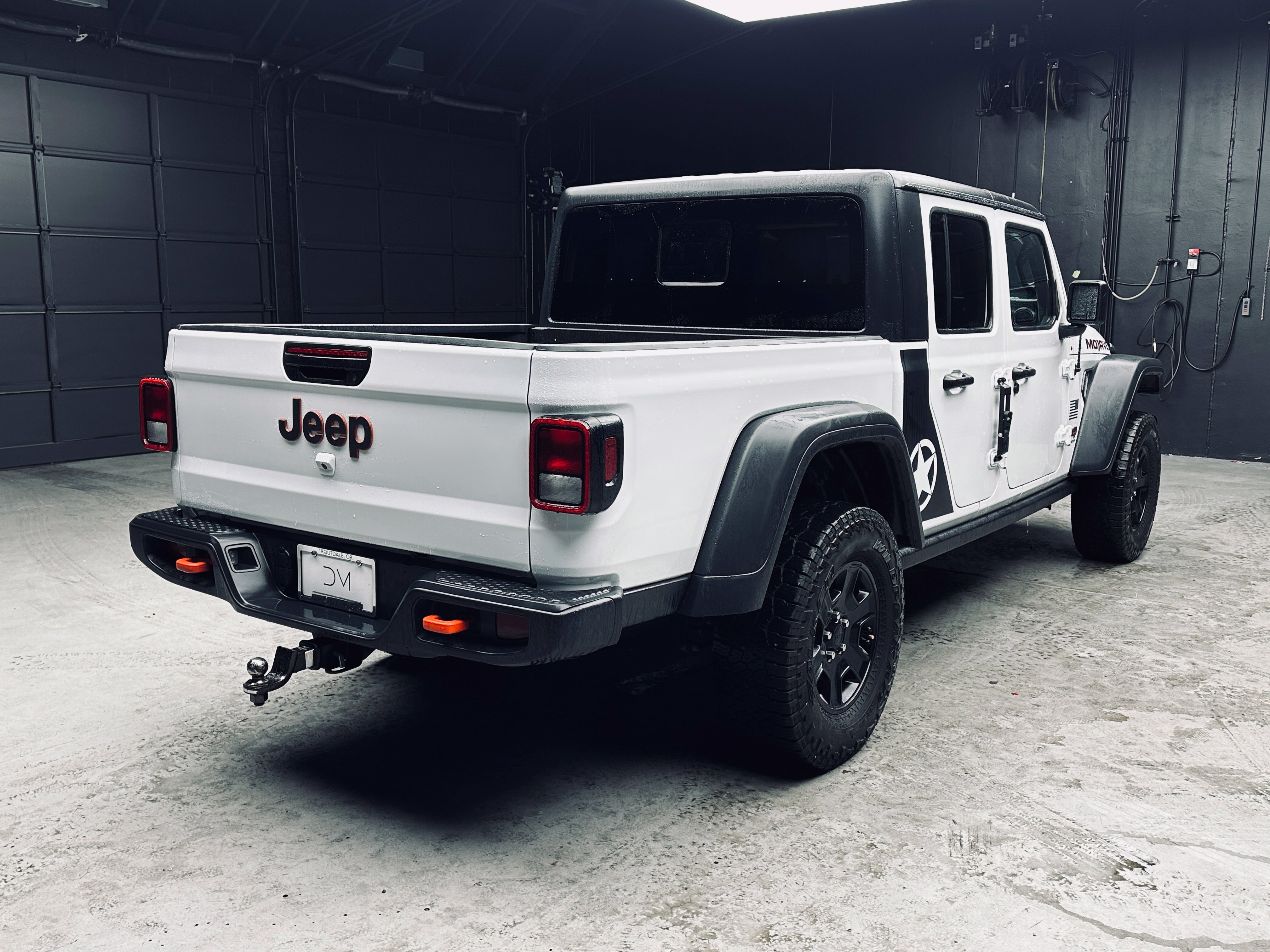 Used 2023 Jeep Gladiator Mojave w/ Cold Weather Group AWD/4WD image 6