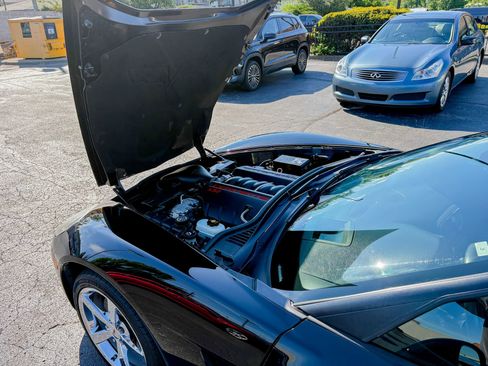 Used 2010 Chevrolet Corvette Convertible w/ 3LT RWD image 28