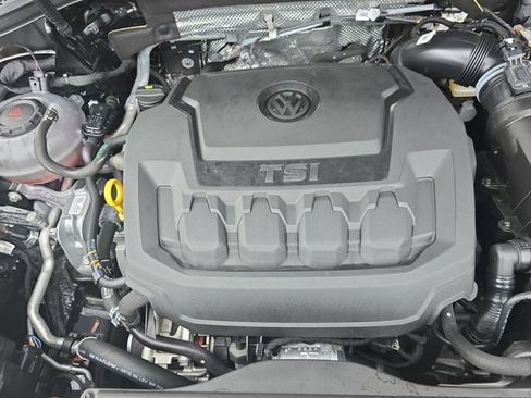 Used 2024 Volkswagen Tiguan S image 21