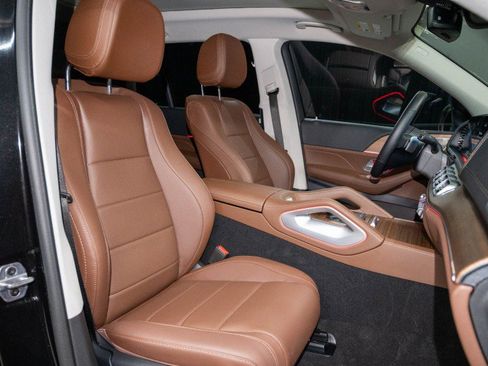 Certified 2026 Mercedes-Benz GLS 450 4MATIC image 14