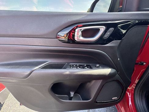 Used 2024 Jeep Compass Limited image 13