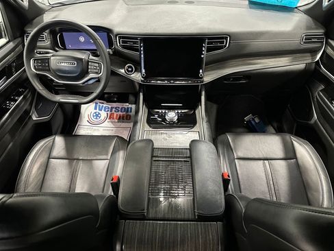 Used 2022 Jeep Wagoneer Series II image 27