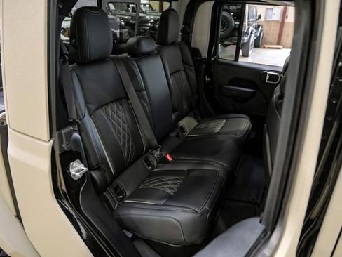 Used 2025 Jeep Gladiator Rubicon w/ Safety Group image 75