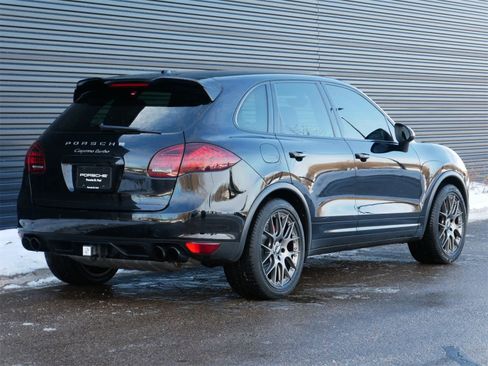 Used 2014 Porsche Cayenne Turbo image 24