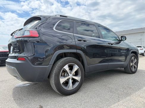 Used 2019 Jeep Cherokee Limited AWD/4WD image 6