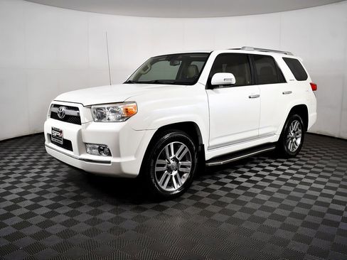 Used 2013 Toyota 4Runner Limited image 2