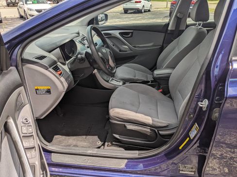 Used 2013 Hyundai Elantra GLS w/ Preferred Pkg FWD image 10