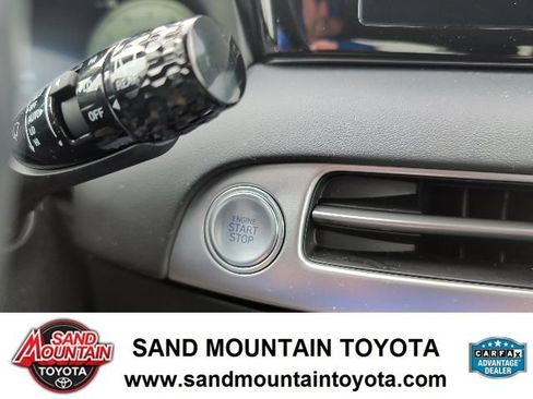 Used 2025 Hyundai Palisade Limited FWD image 23