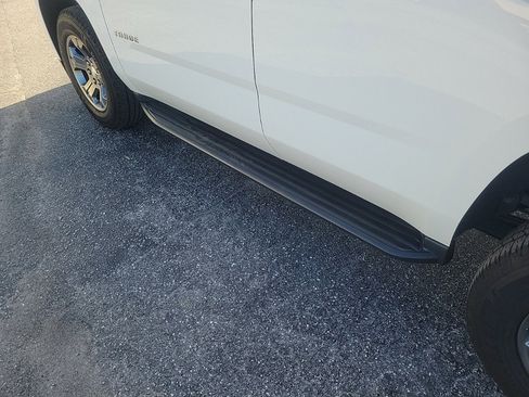 Certified 2018 Chevrolet Tahoe LS image 9