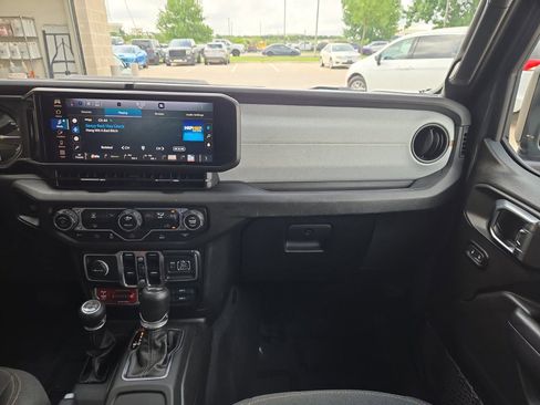 Used 2025 Jeep Wrangler Unlimited Sport S 4xe AWD/4WD image 20