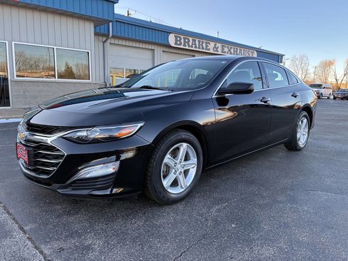 Used 2020 Chevrolet Malibu LS w/ LPO, Convenience Package 1 image 2