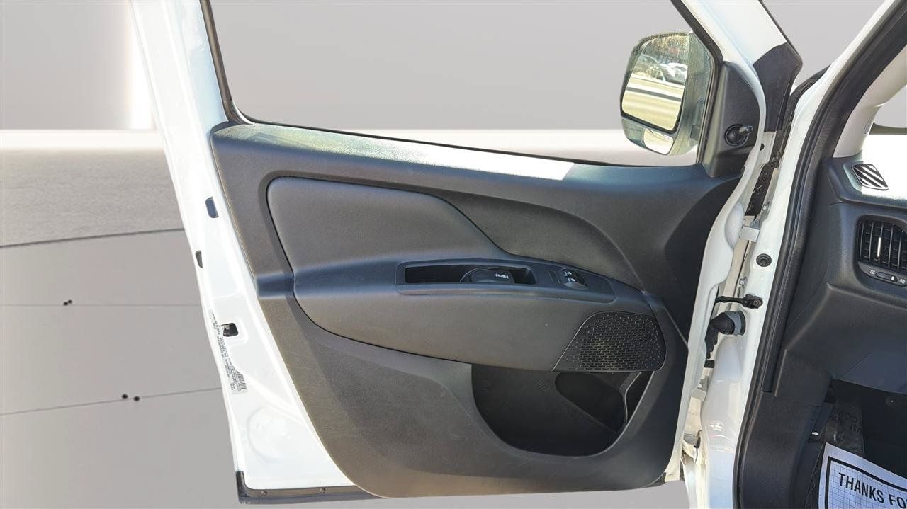 Used 2022 RAM ProMaster City Tradesman FWD image 16