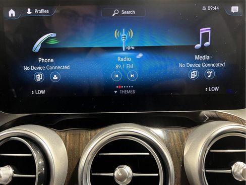 Used 2021 Mercedes-Benz GLC 300 image 25