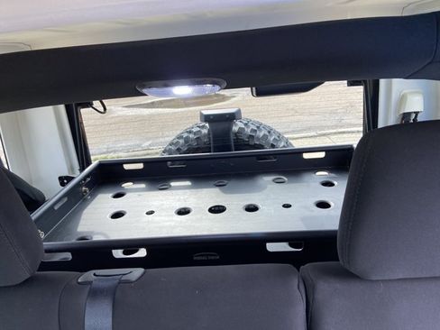 Used 2018 Jeep Wrangler Unlimited Sport AWD/4WD image 21
