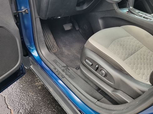 Certified 2020 Chevrolet Equinox LT image 26