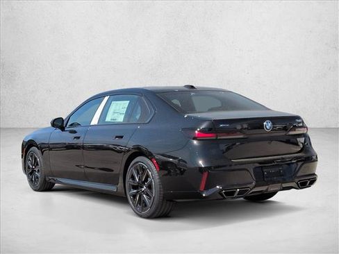 New 2026 BMW 760i xDrive AWD/4WD image 9