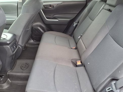 Used 2023 Toyota RAV4 LE FWD image 12