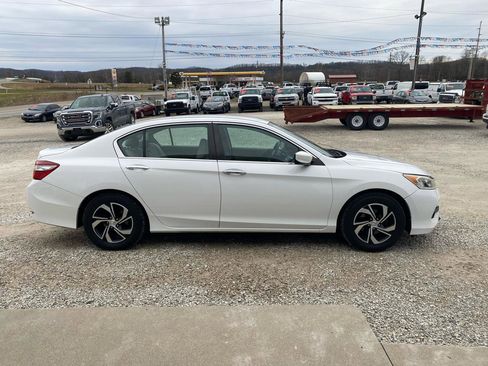 Used 2016 Honda Accord LX image 2