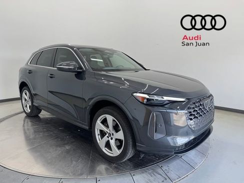 Used 2025 Audi Q5 Premium Plus w/ Premium Plus AWD/4WD image 1