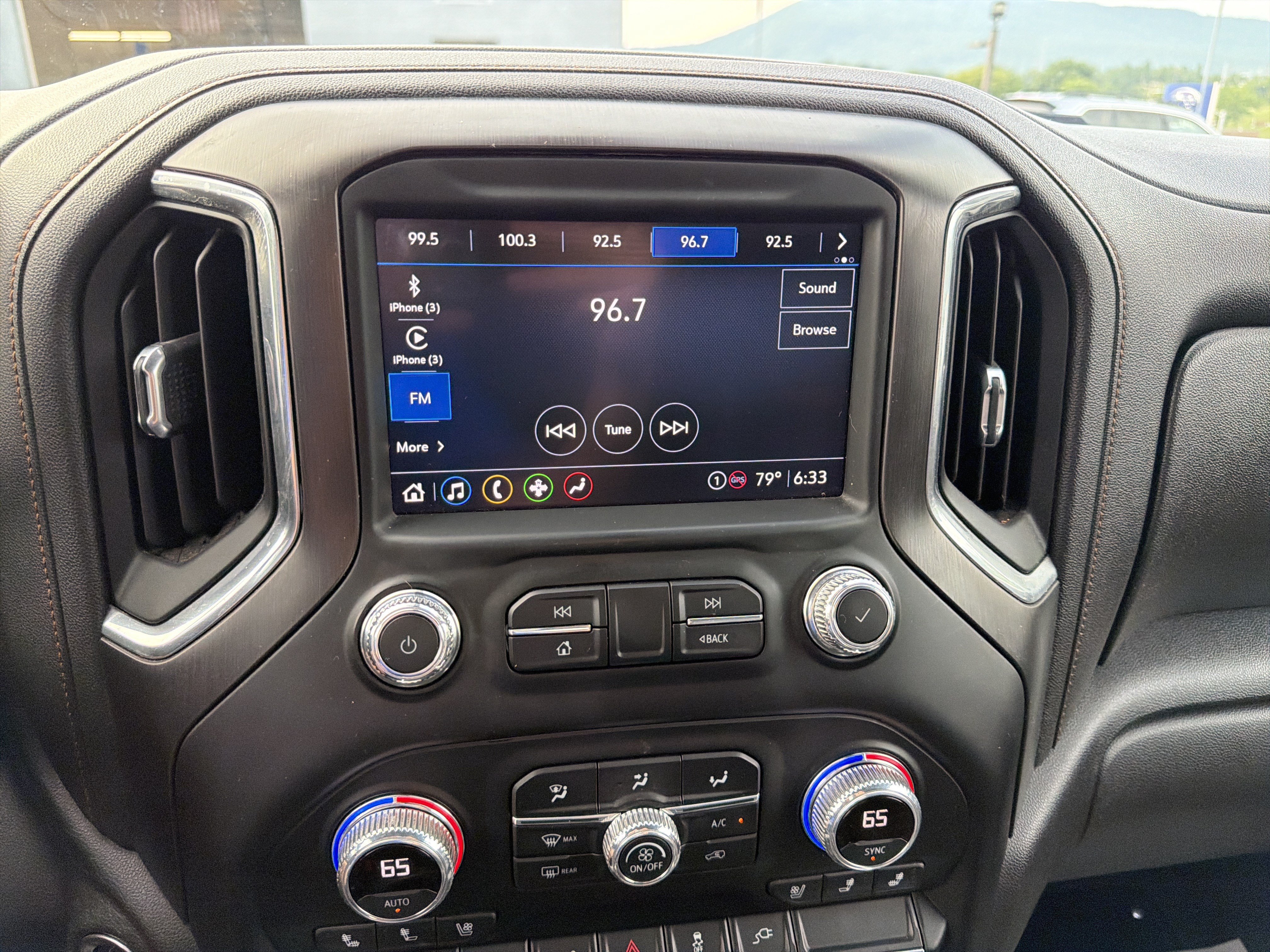 Used 2022 GMC Sierra 2500 AT4 AWD/4WD image 25