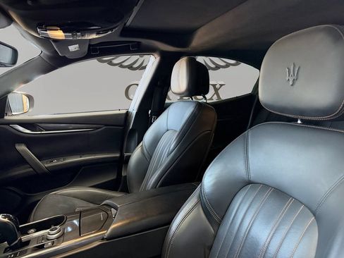 Used 2018 Maserati Ghibli GranLusso RWD image 9