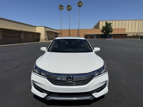 Used 2016 Honda Accord EX-L image 2