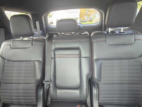 New 2026 Ford Explorer ST-Line w/ ST-Line Street Pack AWD/4WD image 10