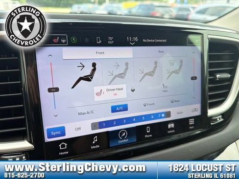 Used 2023 Chrysler Pacifica Touring-L FWD image 25
