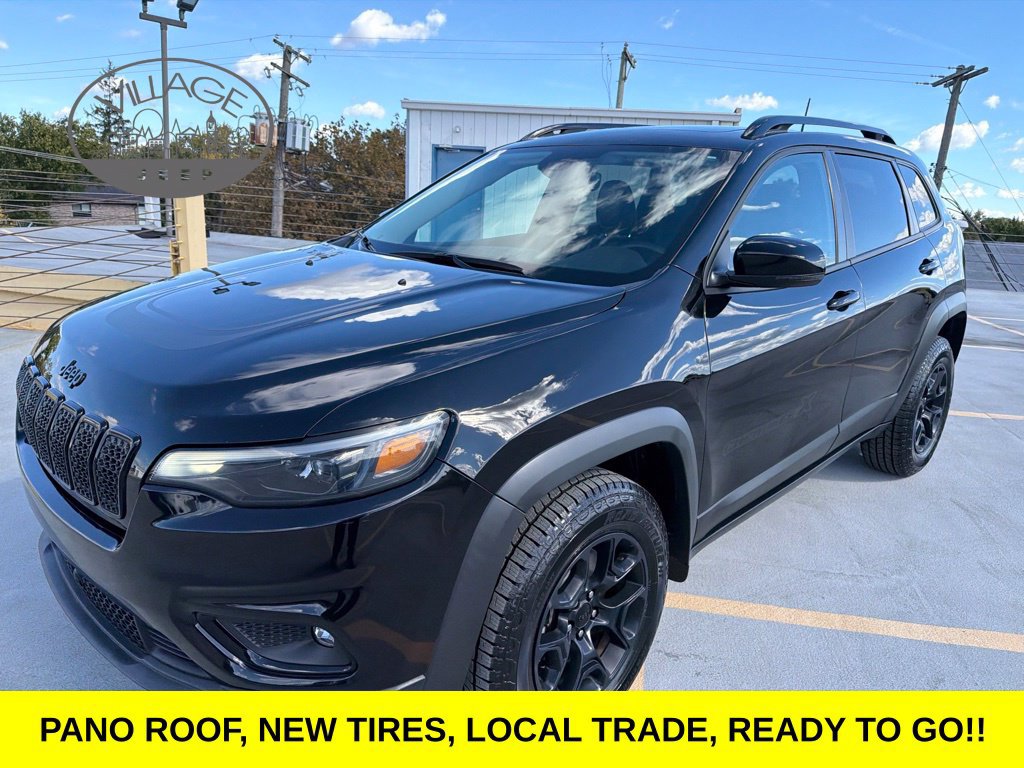 Used 2022 Jeep Cherokee Latitude w/ Sun & Sound Group AWD/4WD image 2