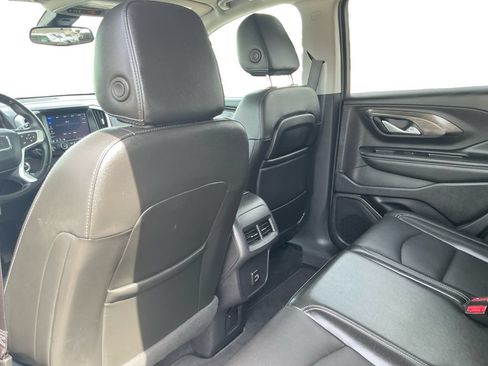 Used 2024 GMC Terrain SLT AWD/4WD image 22