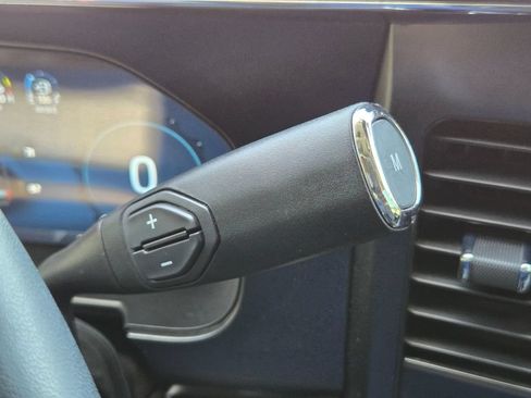 Used 2024 Ford F250 Lariat AWD/4WD image 20