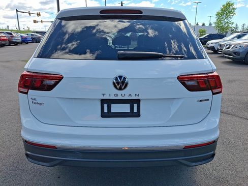 Used 2022 Volkswagen Tiguan SE AWD/4WD image 6