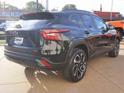 Used 2025 Chevrolet Trax RS w/ Driver Confidence Package FWD image 6