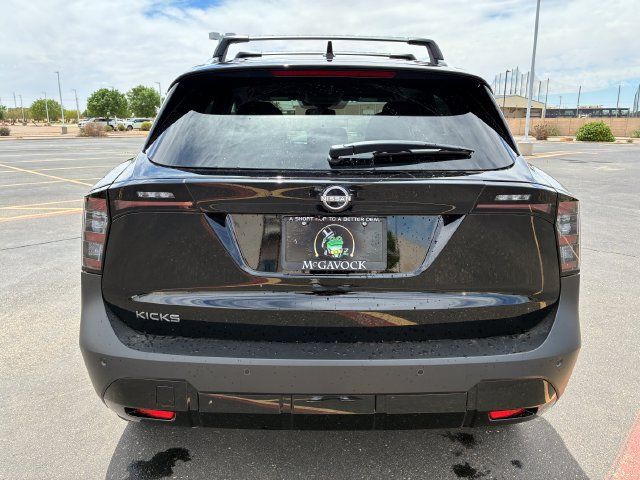 New 2026 Nissan Kicks SV w/ Cold Weather Package FWD image 5