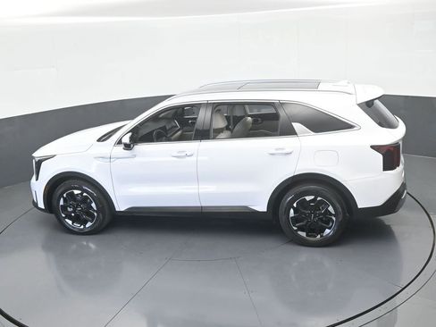 Used 2024 Kia Sorento S w/ Panoramic Sunroof Package FWD image 51