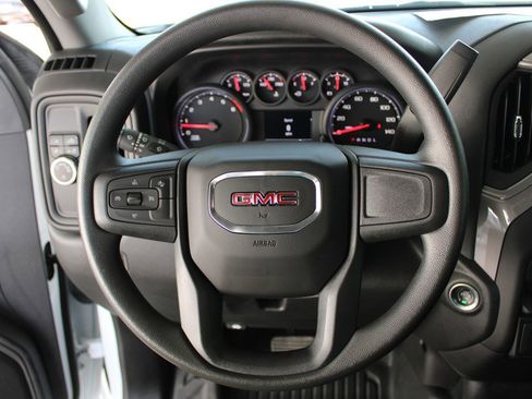 Used 2024 GMC Sierra 3500 Pro w/ Convenience Package image 23