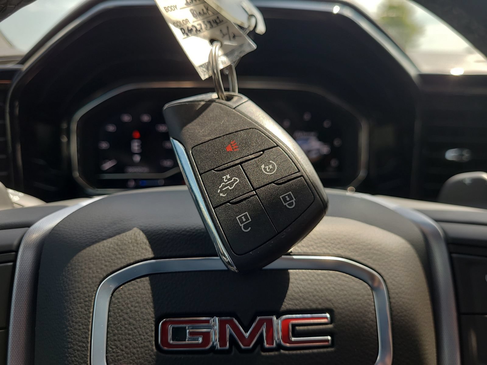 Used 2024 GMC Sierra 1500 SLT w/ SLT Premium Plus Package AWD/4WD image 32