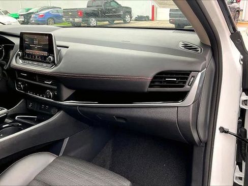 Certified 2025 Nissan Rogue SV w/ Rock Creek Premium Package image 17